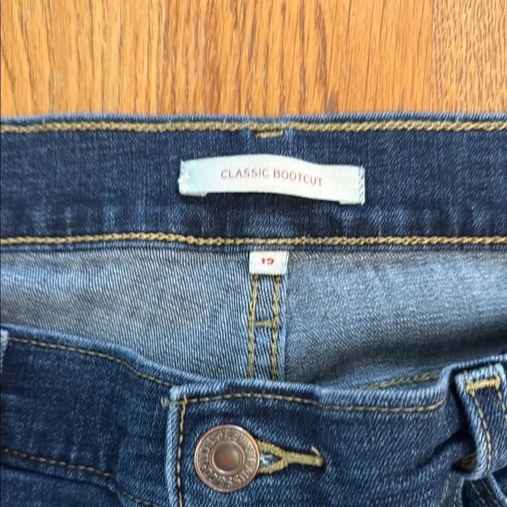 Levi’s Bootcut Jeans Size 12 Dark Wash Mid Rise Classic Stretch Denim